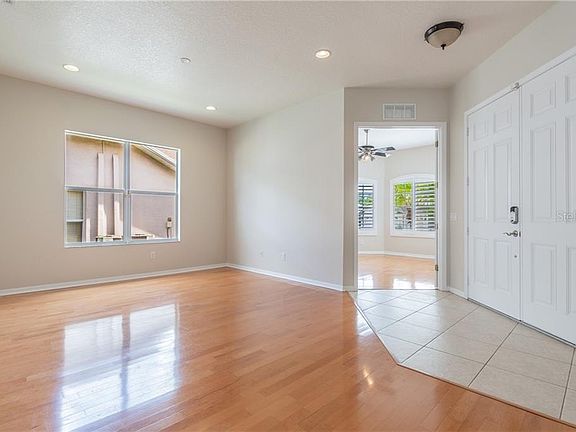 3rd image of 23403 Dinhurst Ct