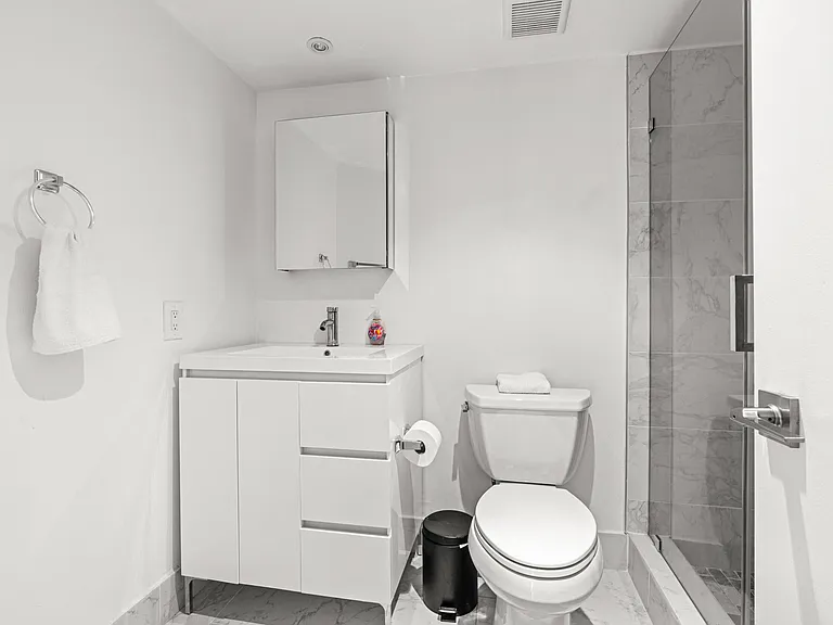 520 Brickell Key Dr #A200 — Photo 31