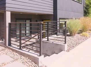 2585 SE 14th Ave UNIT B, Portland, OR 97202