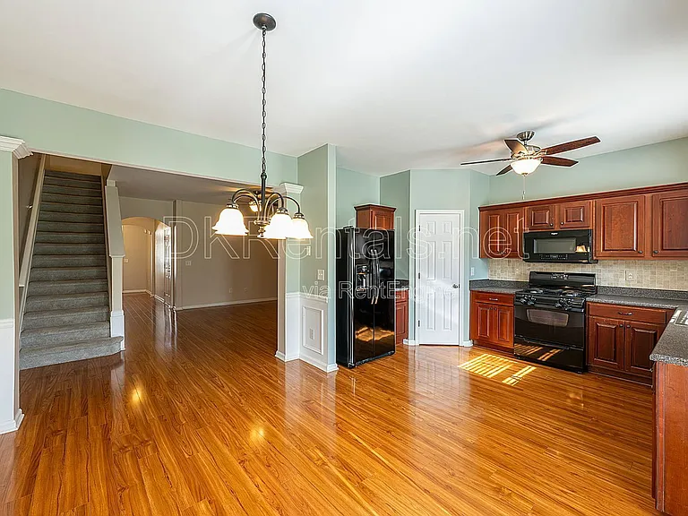 1959 Lakeshore Overlook Cir NW — Photo 8