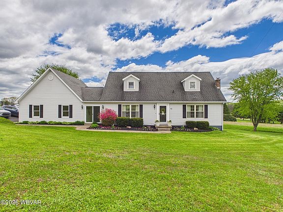 4th image of 42 Lower Rynearson Rd