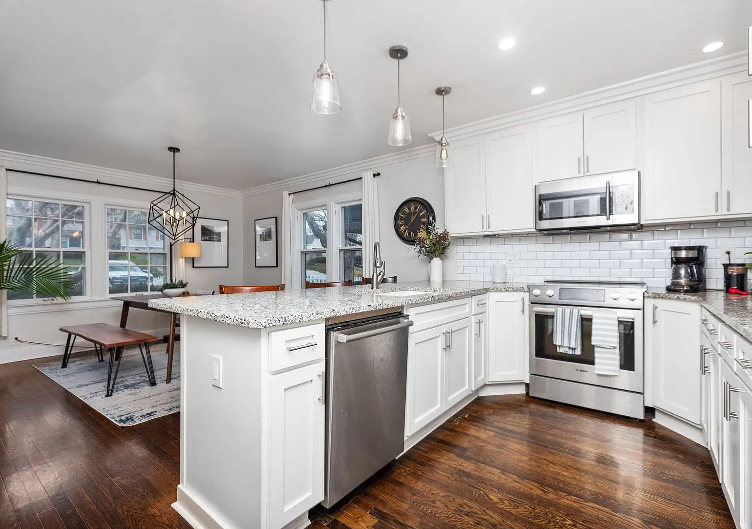 Wonderful Brookside Home — Photo 3