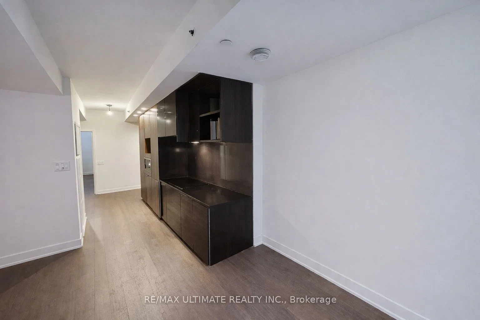 Studio, $1,900 — Photo 2