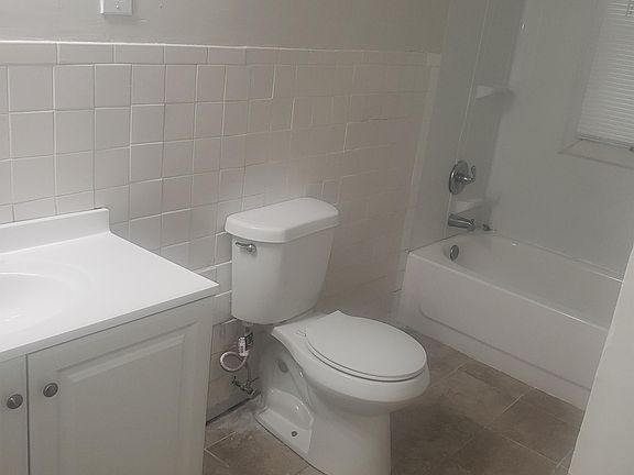 5th image of 212 Klotter Ave #2