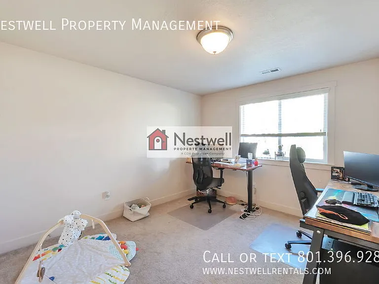 4159 N Fremont Dr — Photo 21