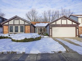 625 Cobblestone Ln, Buffalo Grove, IL