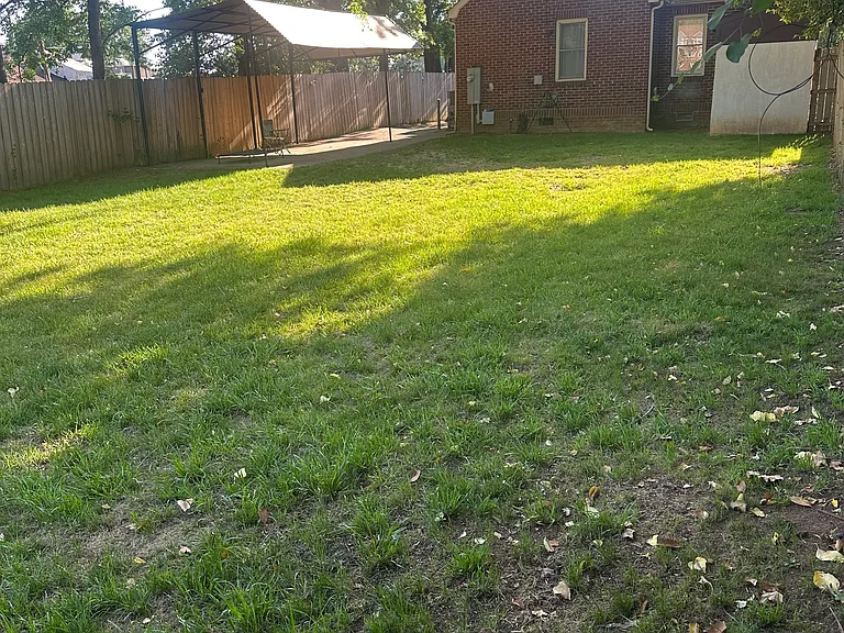Club Rd — Photo 17