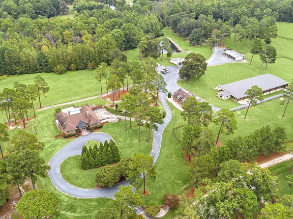 509 Cross Country Lane, Southern Pines, NC 28387