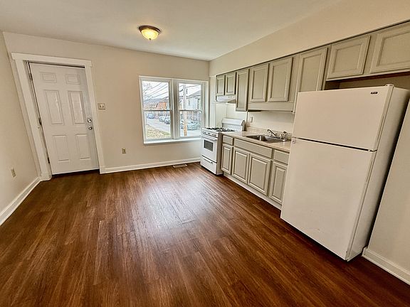 3rd image of 22 4th St