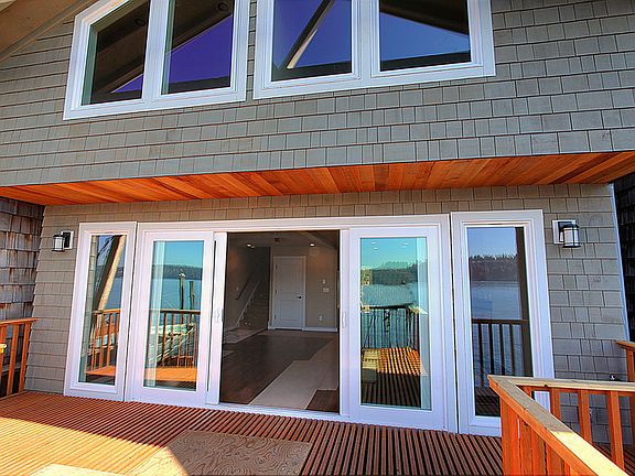 3rd image of 25 N Salmon Bch