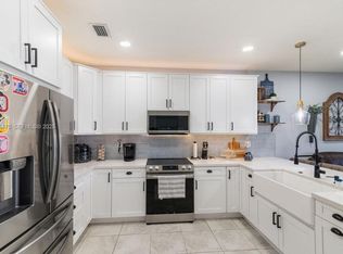2417 NE 2nd Dr, Homestead, FL 33033