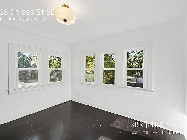 418 Griggs St SE — Photo 10