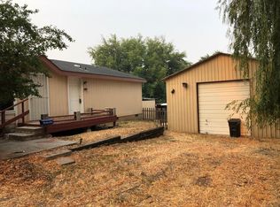 2792 Diane Dr, Klamath Falls, OR 97603