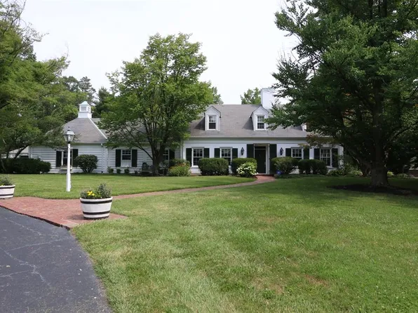 5360 Cleves Warsaw Rd, Cincinnati, OH 45238