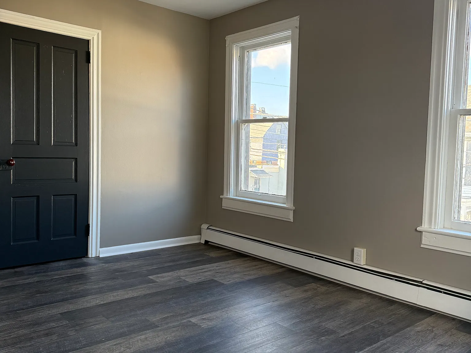 29 E Stevens St — Photo 2