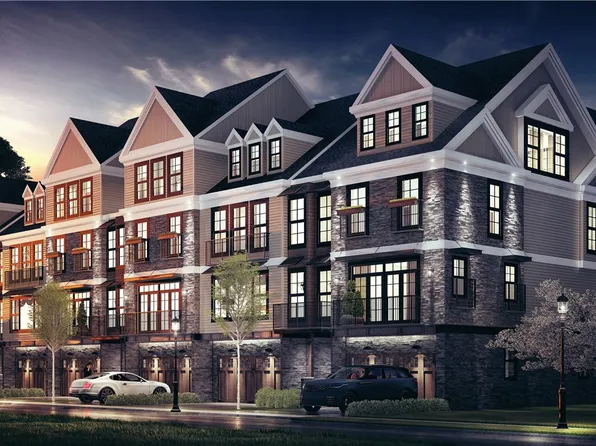 140 Enclave Dr, Seven Fields, PA 16046