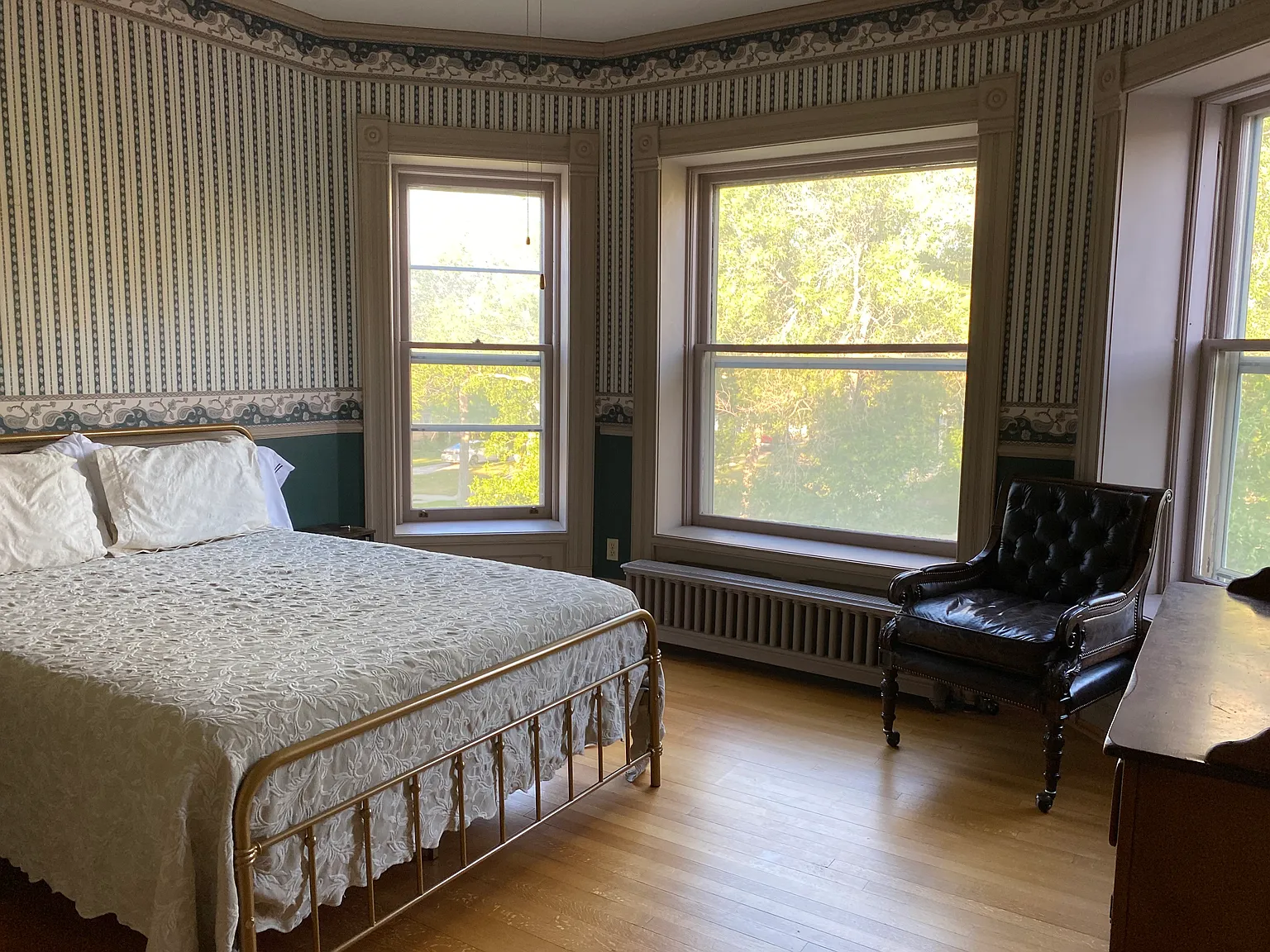 2 bed, 1200 sqft, $1,850 — Photo 4