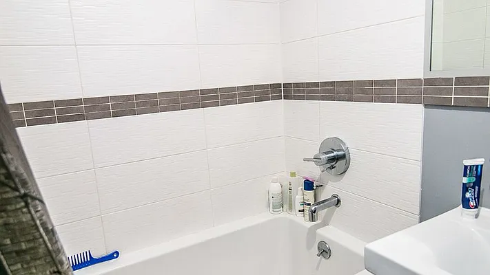 Rented by Nooklyn NYC LLC | media 11