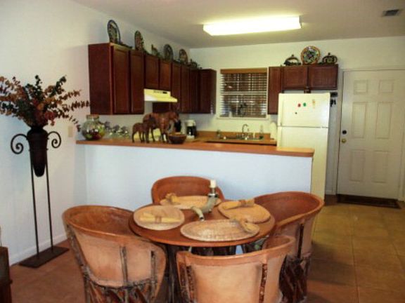 4th image of 104 W Georgia Ruth Dr Unit 4