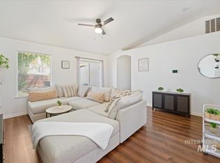 1916 W Havenwood Ave, Nampa, ID 83651