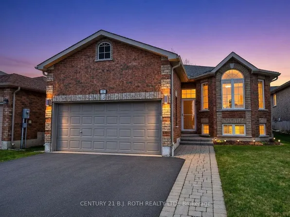 12 White Cres, Barrie, ON L4N 7M1