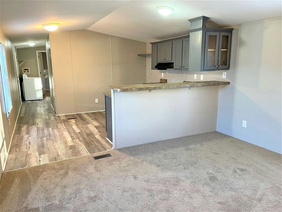 1st image of 568 Linda Ln