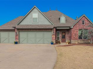 2916 N Hickory Ave W, Broken Arrow, OK 74012