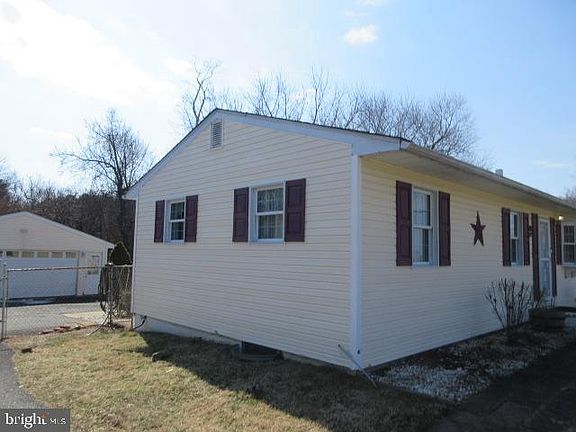 3rd image of 344 Cayots Corner Rd