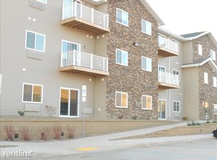 1627 31st St NW APT 210, Mandan, ND 58554