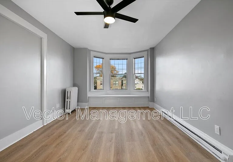 1476 Chapel St #301 — Photo 12