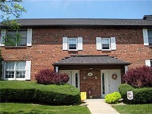 1st image of 21 Crownview Ter APT C