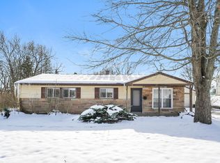 25240 Sandhurst Rd, Bedford Heights, OH 44146