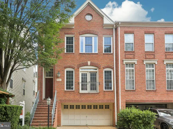 8127 Quinn Ter, Vienna, VA 22180