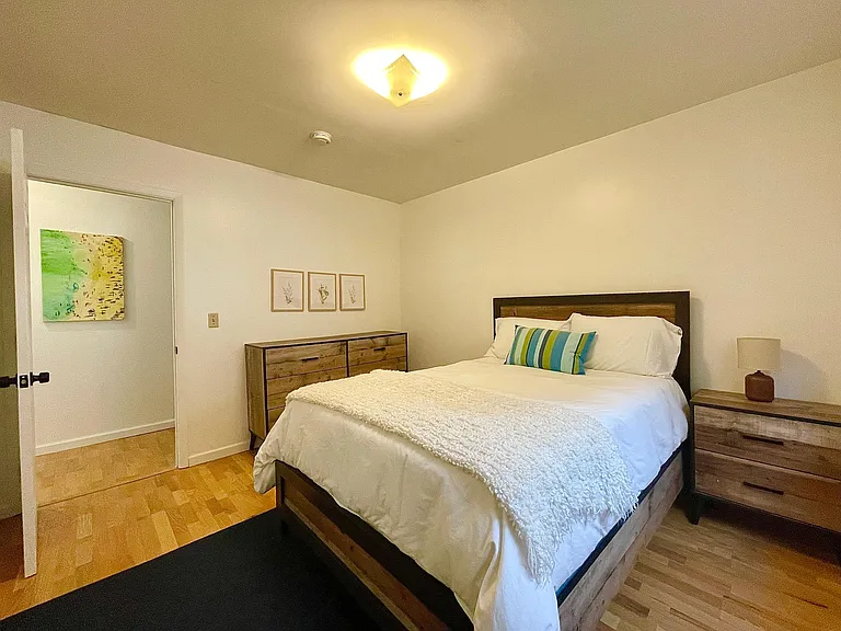 4 Washington St #1 — Photo 10