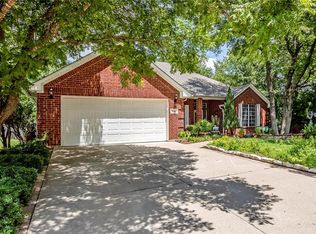 8661 Madison Dr, North Richland Hills, TX 76182