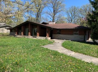 8214 Park Ridge Dr, Fort Wayne, IN 46825