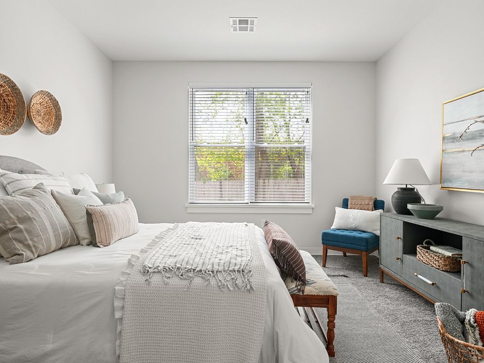 1st image of 29 Wall St #214