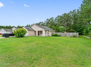 4017 W T Whitehead Dr, Jacksonville, NC 28546