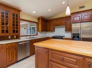 2425 Bobcat Gln, Escondido, CA 92029