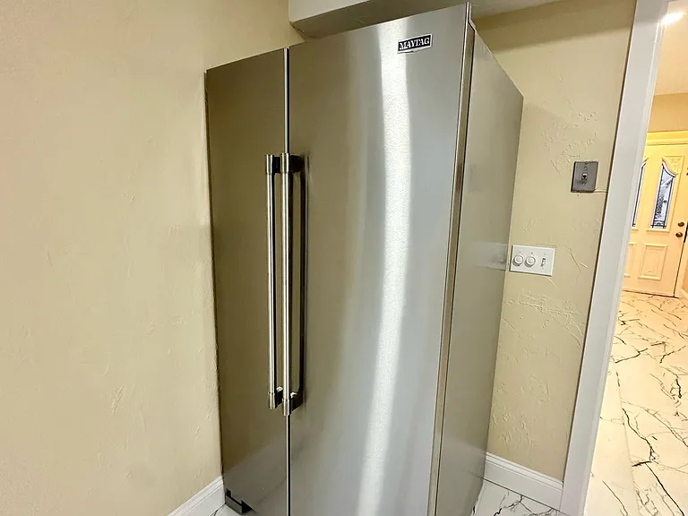 1749 Hillside Pl — Photo 14