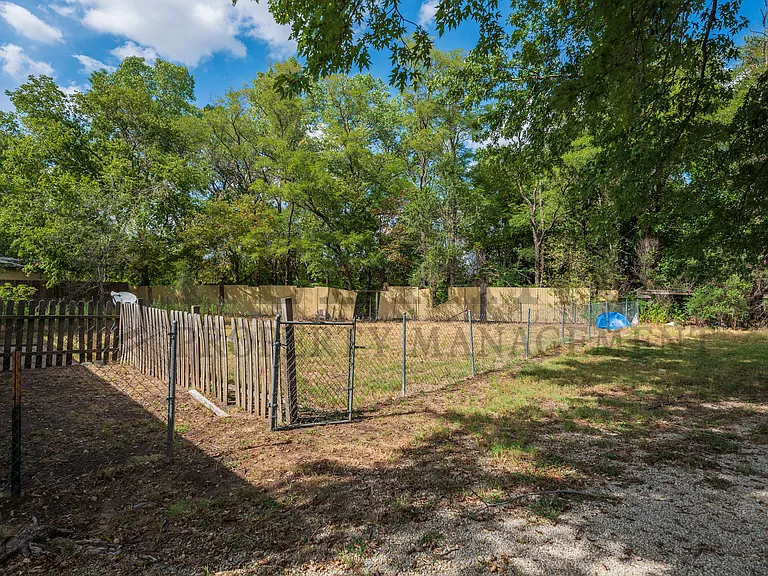 1320 E Peach Ave #1 — Photo 8