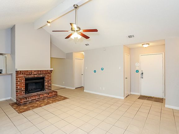 4th image of 1365 Roan Dr