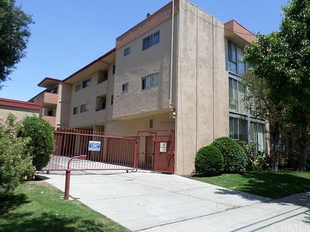1st image of 855 Victor Ave APT 302