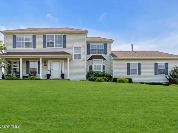 19 Winding Creek Drive, Millstone, NJ 08535