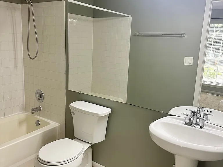 1132 Regency Ct — Photo 17