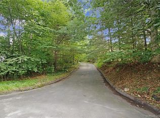 9A Oak Ridge Dr, Newtown, CT 06470