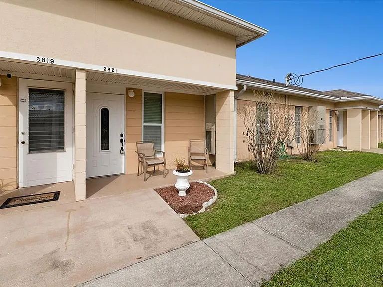 3821 Club Cir — Photo 2