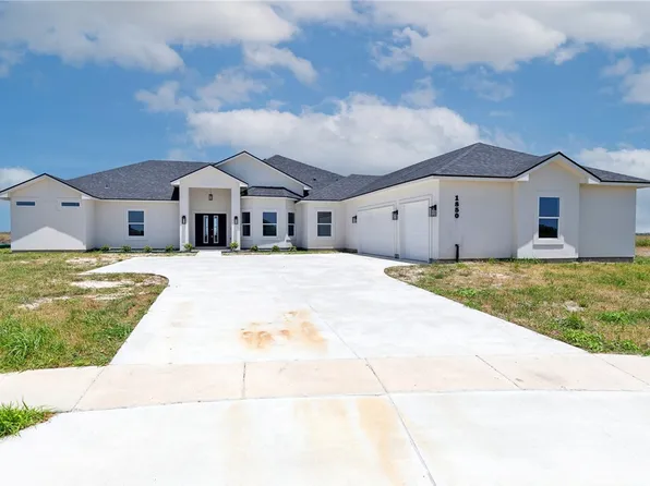 1850 Mama Fefi Dr, Corpus Christi, TX 78414