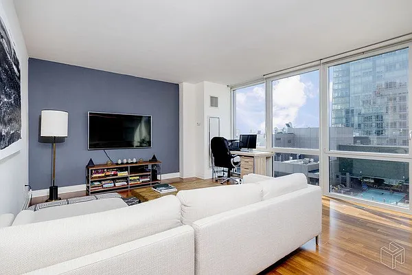 Sold by Halstead Real Estate | media 15