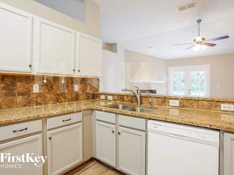 2388 Sophie Pl — Photo 7